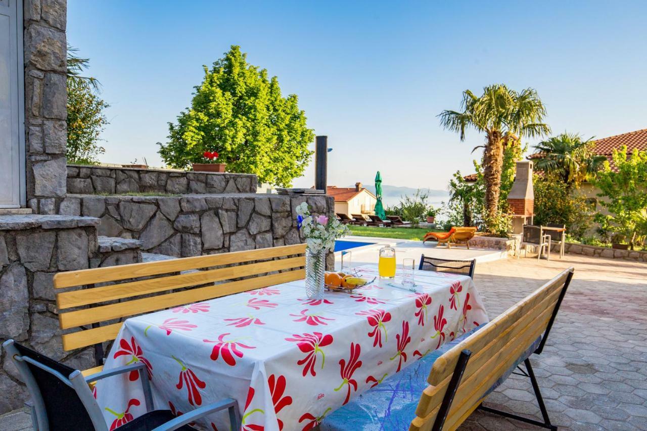 Villa Giani Apartments With Swimming Pool Opatija Bagian luar foto