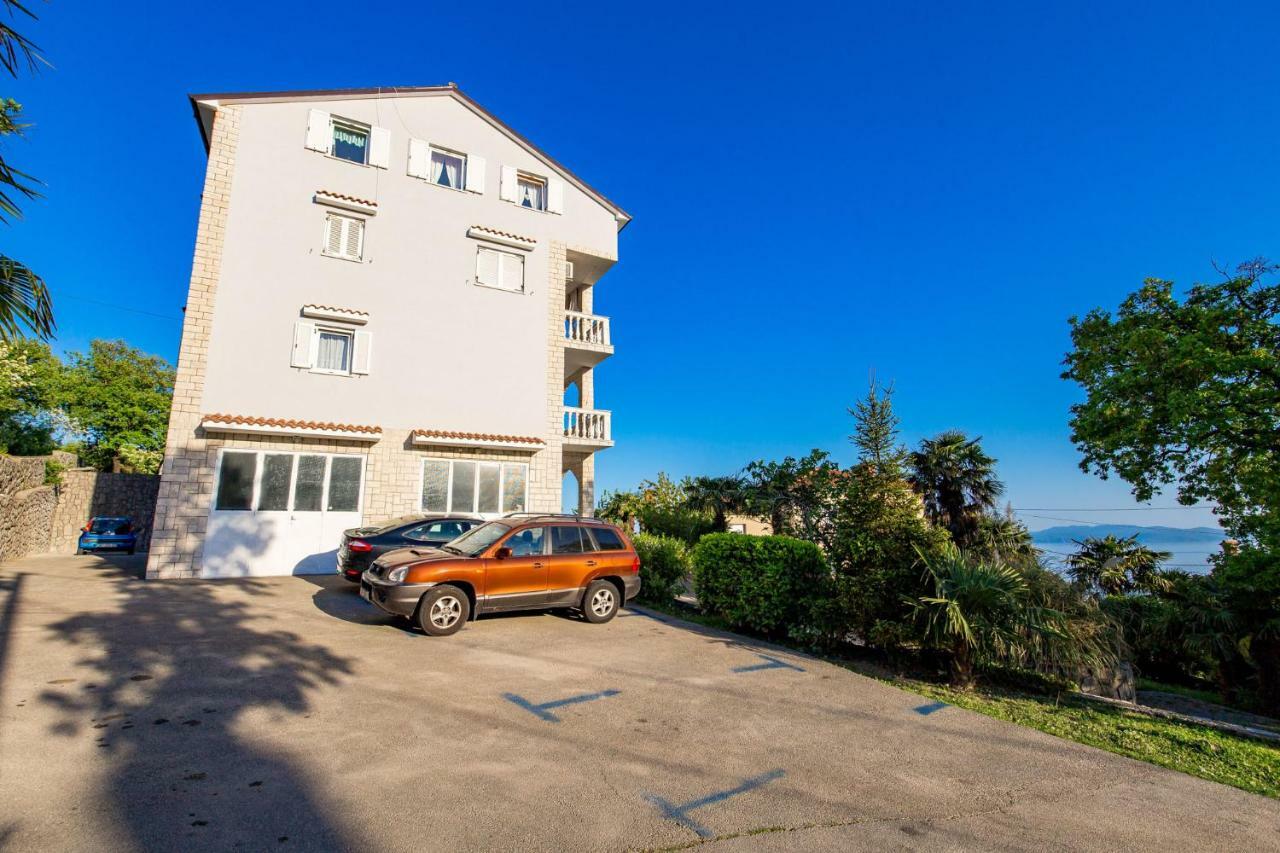 Villa Giani Apartments With Swimming Pool Opatija Bagian luar foto